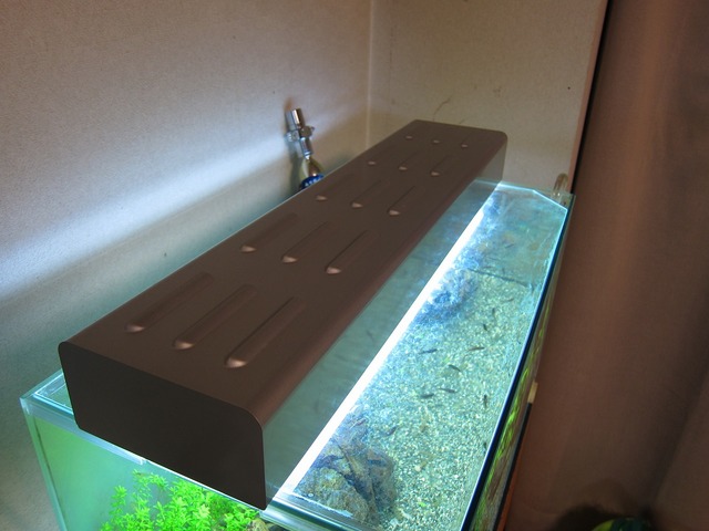 テクニカ　インバータライト60 3灯　予備ライト５本付き　熱帯魚　水槽 テクニカ インバータライト60 3灯 予備ライト5本付き 熱帯魚